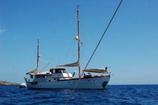  Boat in Avola.jpg 